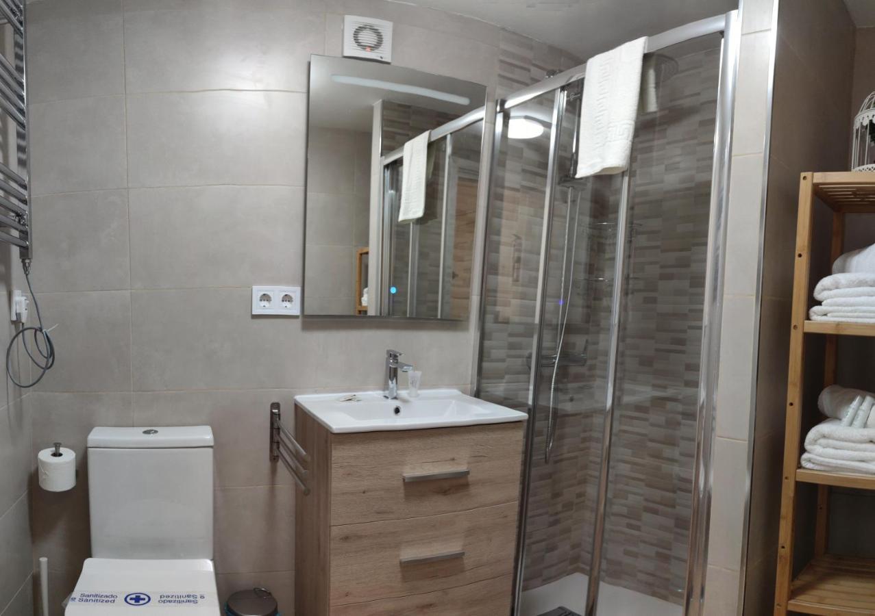 Benalbeach Casa Kito Suite 1ª Linea De Playa 贝纳尔马德纳 外观 照片