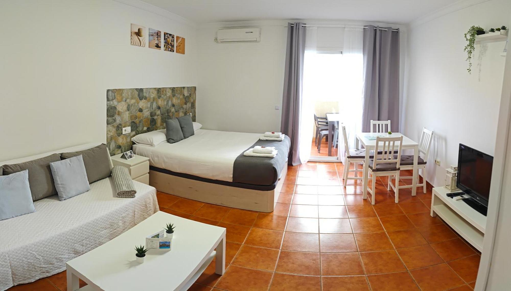 Benalbeach Casa Kito Suite 1ª Linea De Playa 贝纳尔马德纳 外观 照片