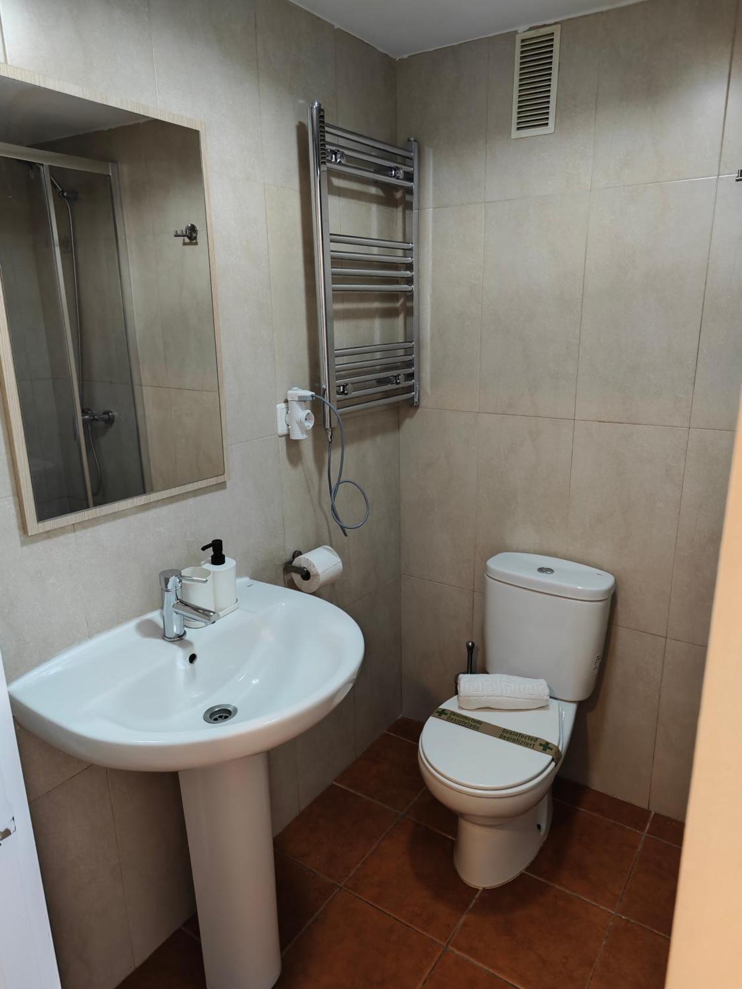 Benalbeach Casa Kito Suite 1ª Linea De Playa 贝纳尔马德纳 外观 照片