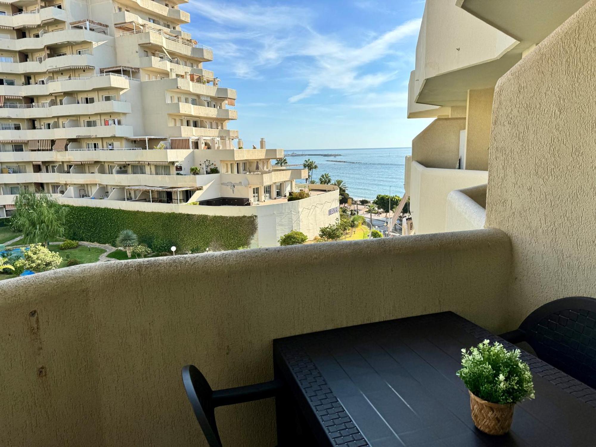 Benalbeach Casa Kito Suite 1ª Linea De Playa 贝纳尔马德纳 外观 照片